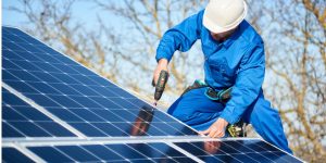 Installation Maintenance Panneaux Solaires Photovoltaïques à Escames